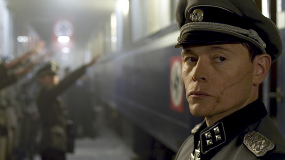 Photo du film Walking with the Enemy