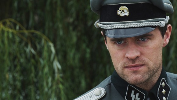 Photo du film Walking with the Enemy