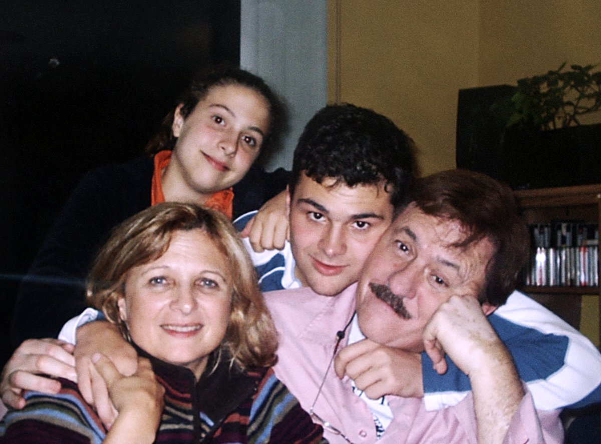 Photo du film The Rose Family