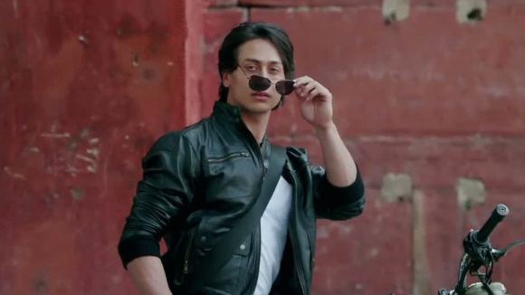 Photo from the movie Heropanti