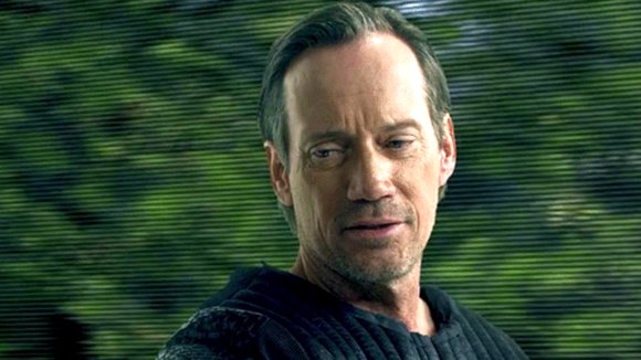 Photo from the movie Survivor