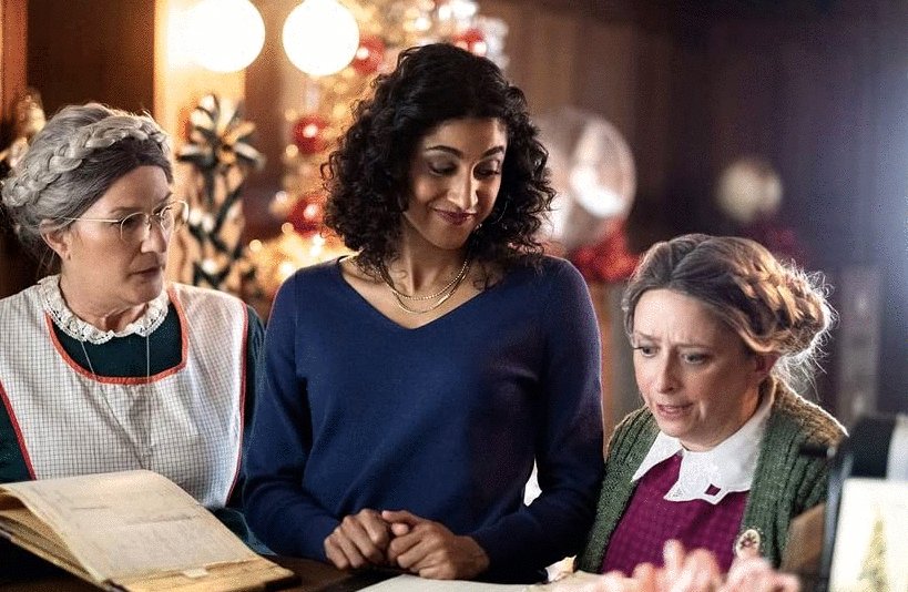 Photo from the movie A Clüsterfünke Christmas