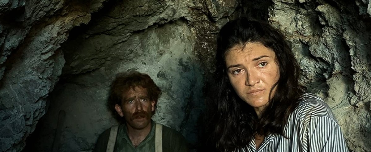 Photo du film The Woman Who Robbed the Stagecoach