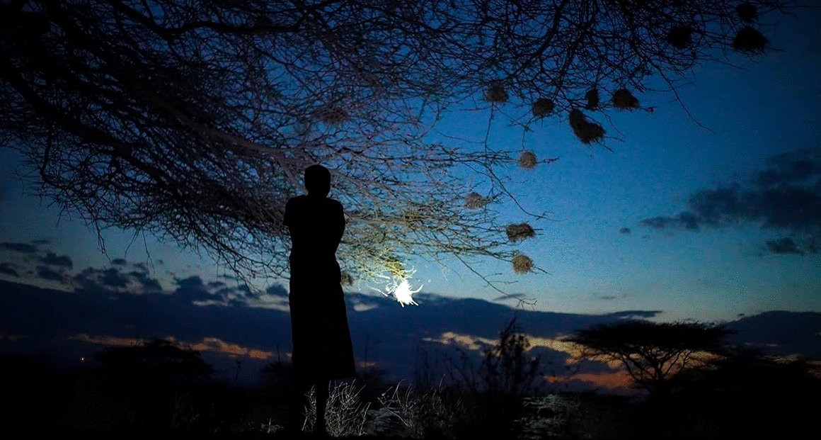 Photo du film Between the Rains