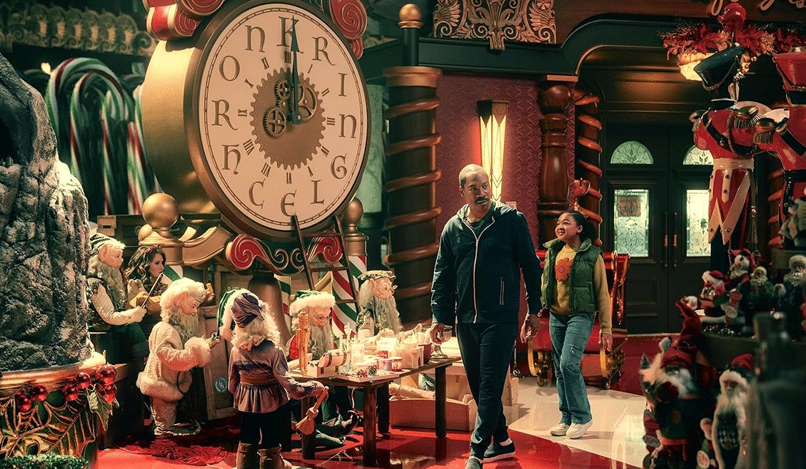 Photo from the movie Candy Cane Lane