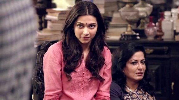 Photo from the movie Piku