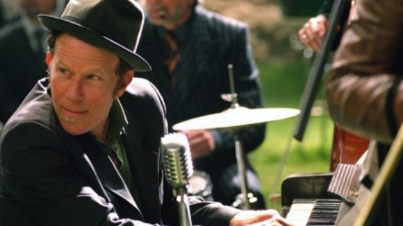 Photo from the movie The Tiger and the Snow