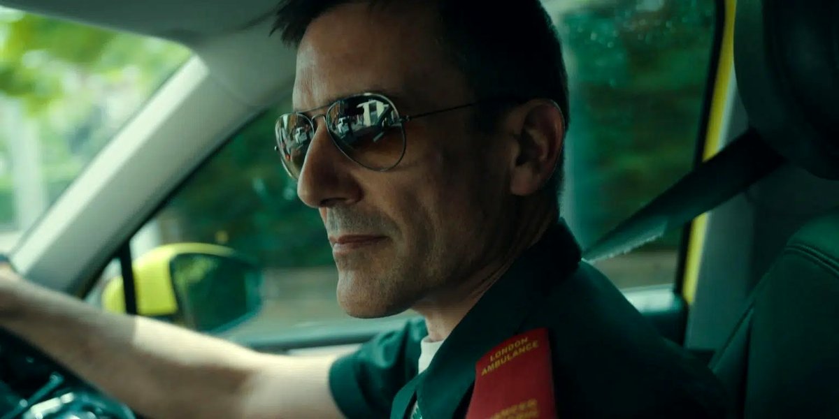 Photo du film Critical: Between Life and Death