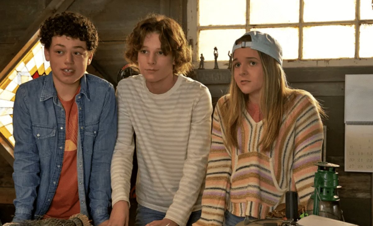 Photo from the movie Monster Summer