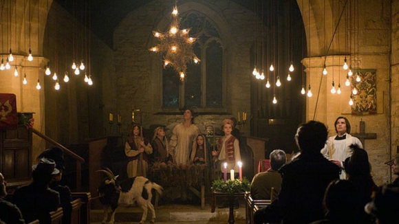 Photo from the movie The Christmas Candle