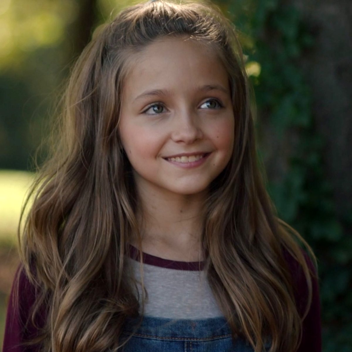 Photo from the movie The Girl Who Believes in Miracles