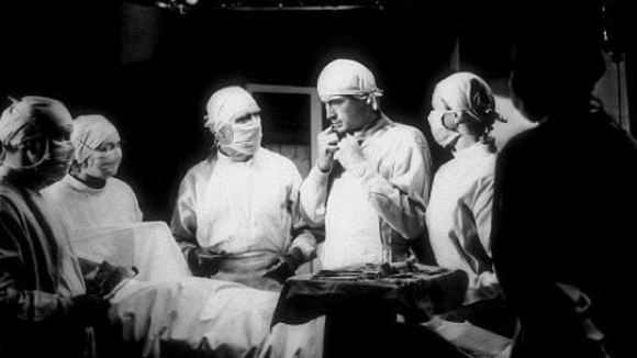 Photo du film La Maison du docteur Edwardes