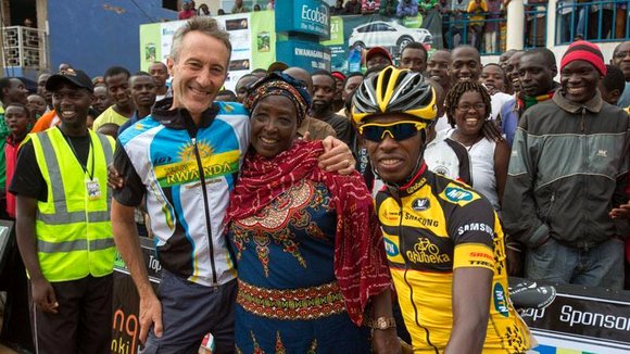 Photo du film Rising from Ashes