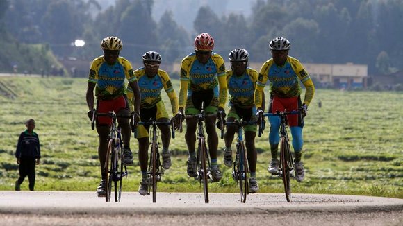 Photo du film Rising from Ashes