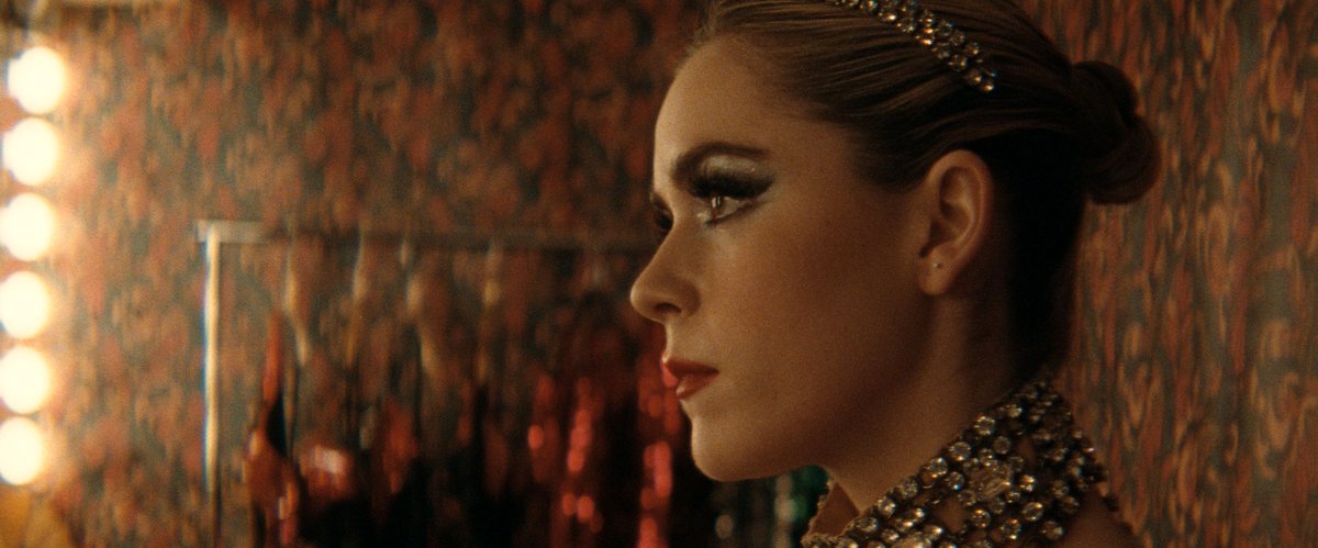 Photo from the movie The Last Showgirl