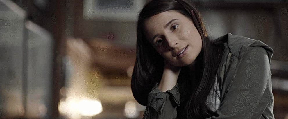 Photo du film At Night Comes Wolves