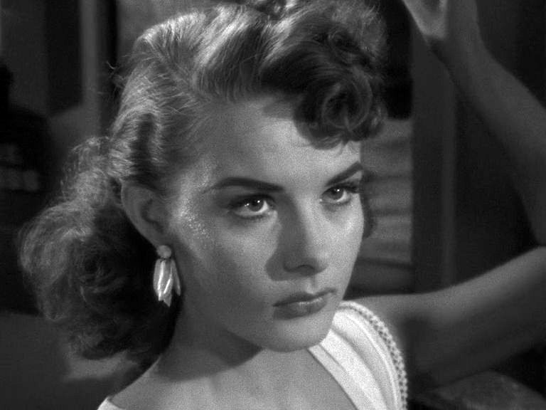 Photo from the movie Pickup on South Street