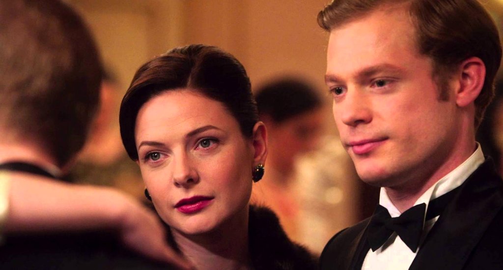 Photo from the movie Despite the Falling Snow