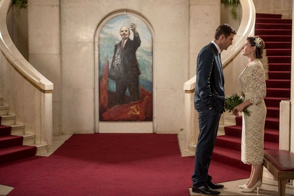 Photo from the movie Despite the Falling Snow