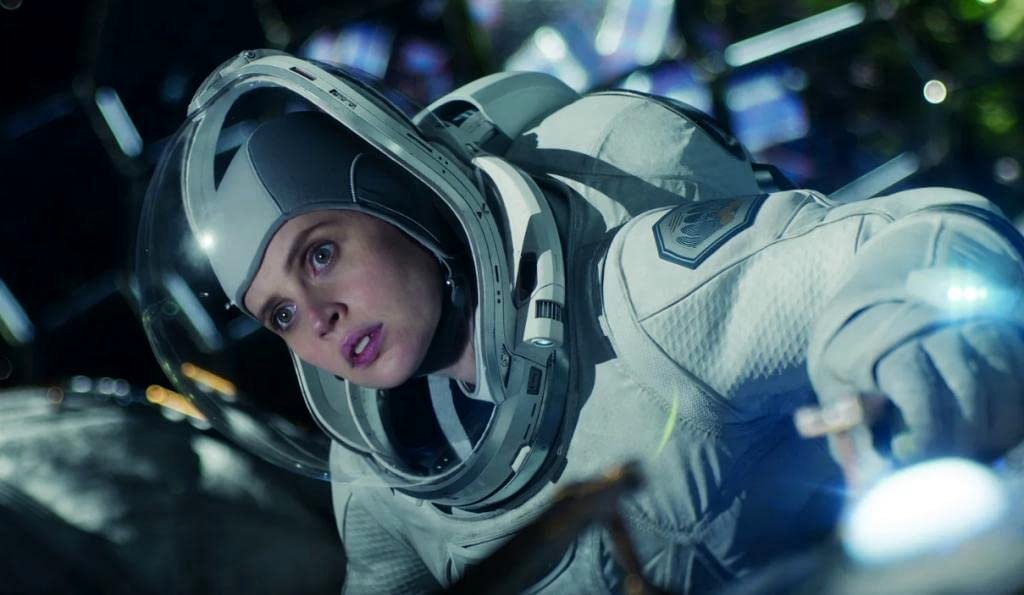 Photo from the movie The Midnight Sky