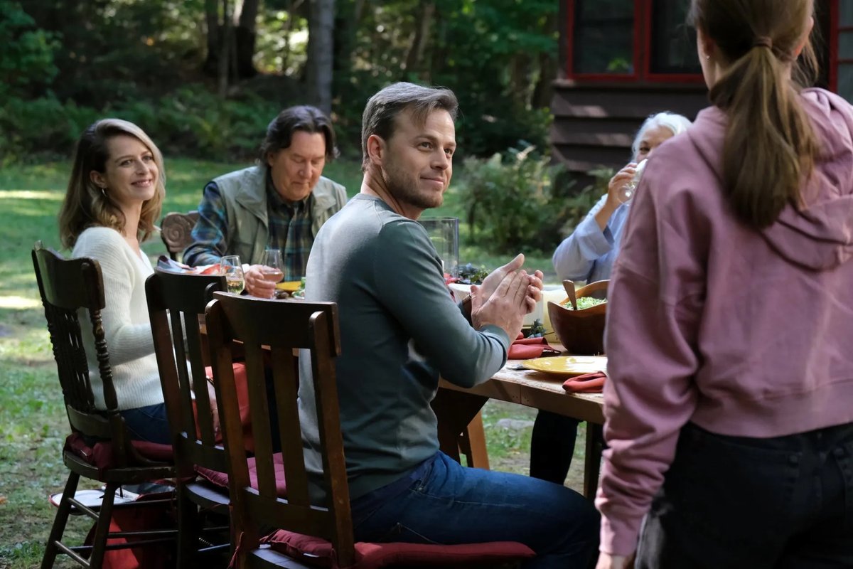 Photo from the movie The Guide to the Perfect Family