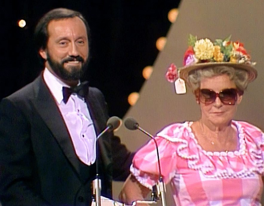 Photo from the movie Facing the Laughter: Minnie Pearl