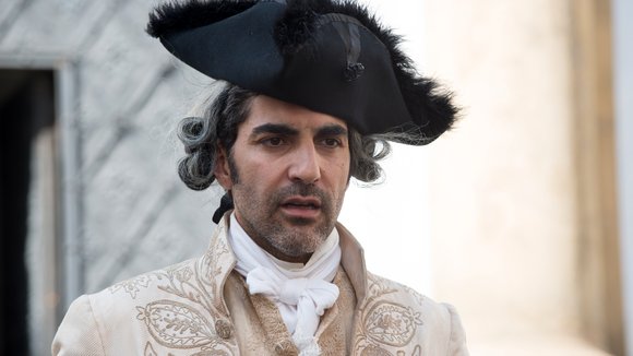 Photo from the movie The Visitors: Bastille Day