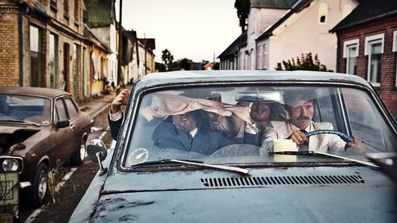 Photo from the movie Men & Chicken