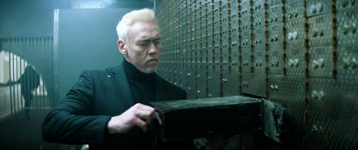 Photo from the movie The Naked Gun