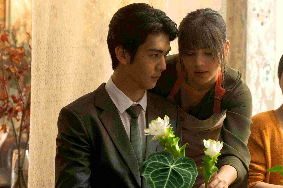Photo from the movie Dalah: Death and the Flowers