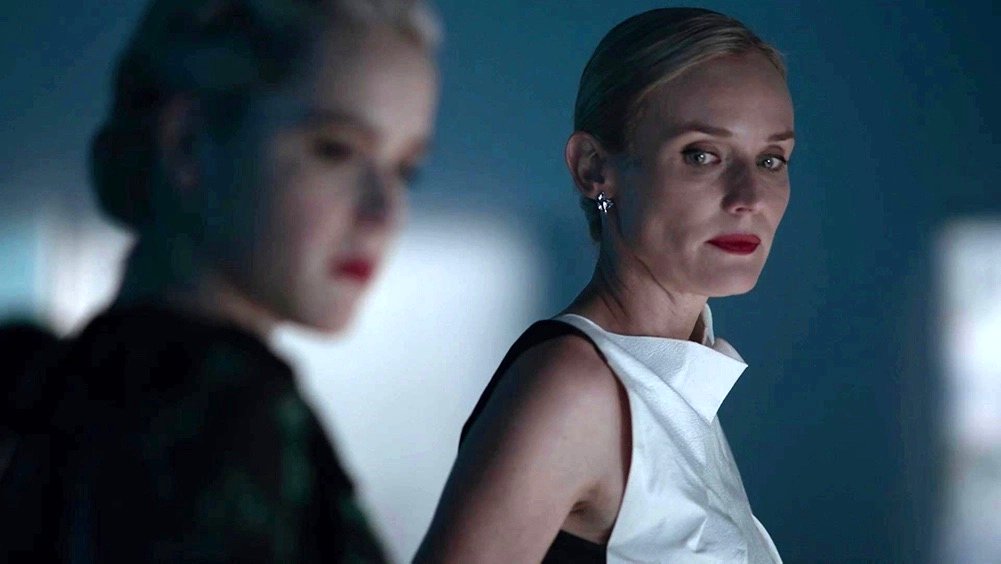 Photo from the movie Swimming with Sharks