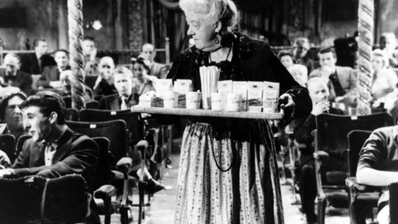 Photo du film The Smallest Show on Earth