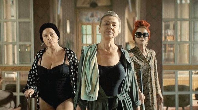 Photo from the movie The Green Glove Gang