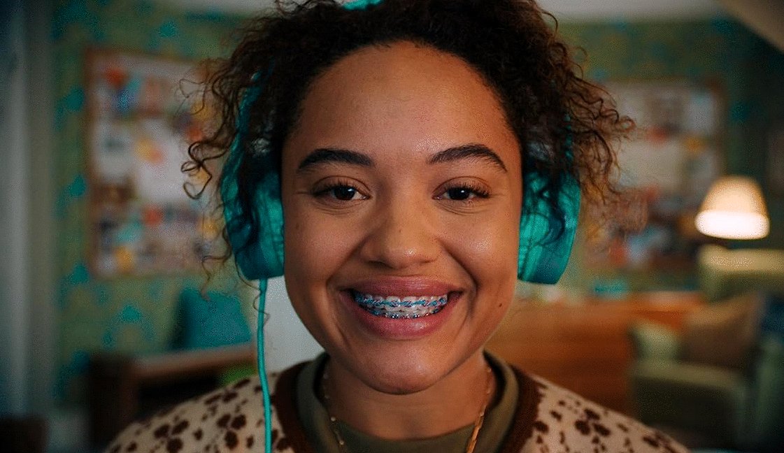 Photo from the movie Susie Searches