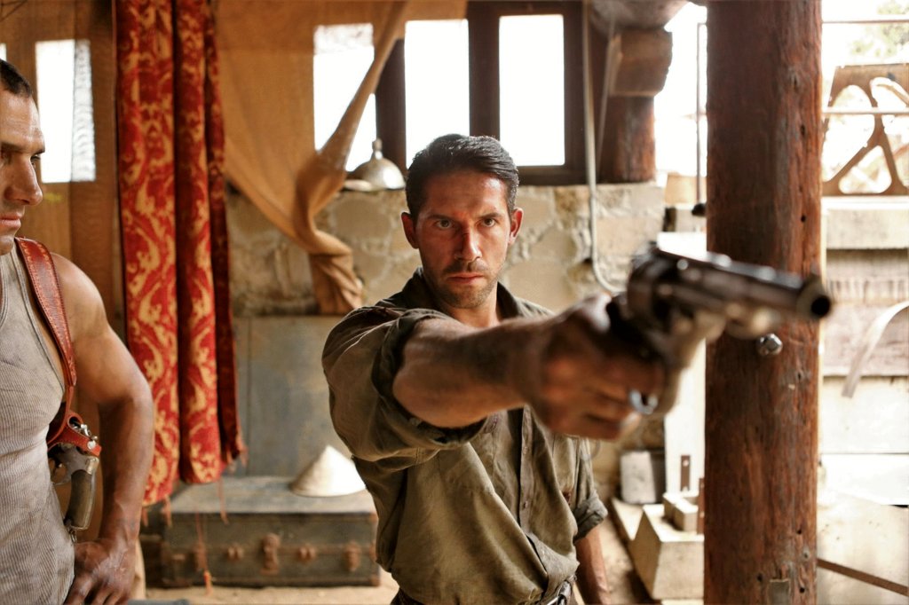 Photo from the movie Savage Dog