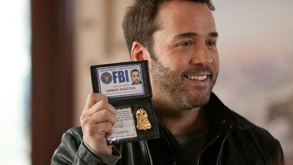 Photo from the movie So Undercover