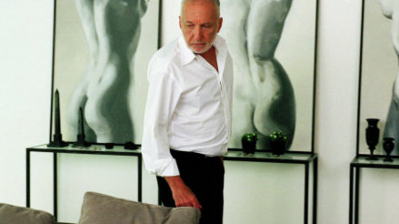 Photo from the movie The Girl Cut in Two