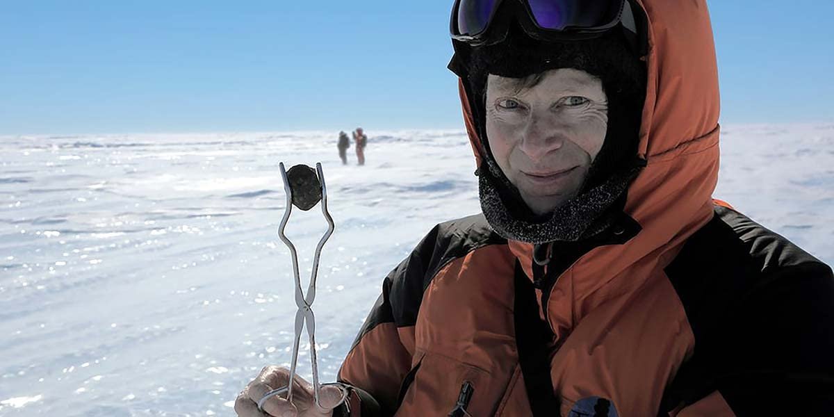 Photo du film Fireball: Visitors from Darker Worlds