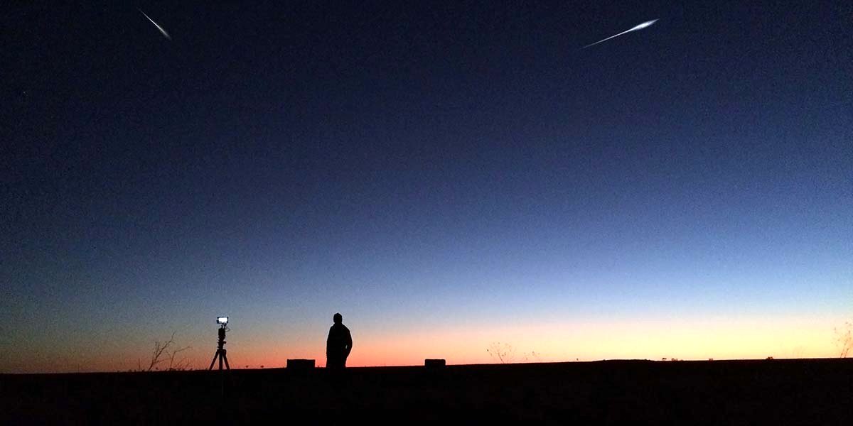 Photo du film Fireball: Visitors from Darker Worlds