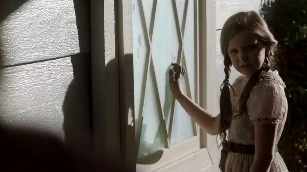 Photo from the movie Annabelle Comes Home