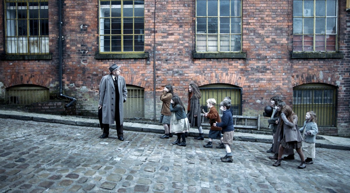 Photo du film Mrs Lowry & Son