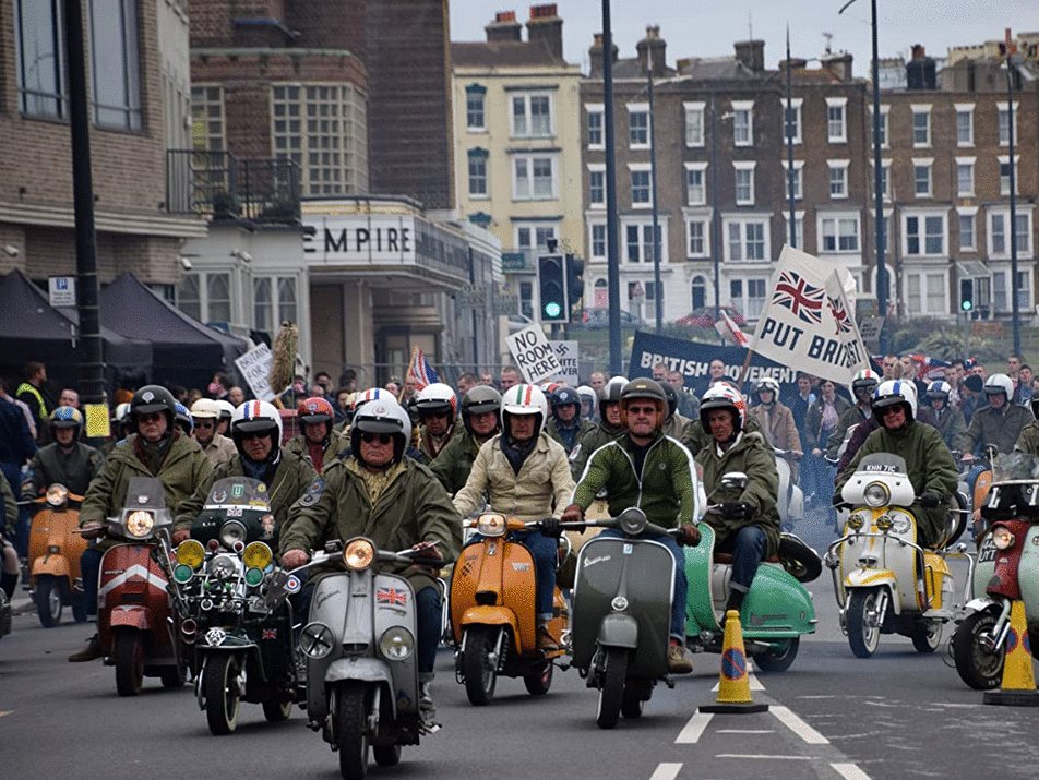 Photo from the movie Empire of Light