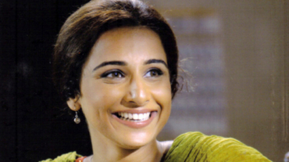 Photo from the movie Halla Bol