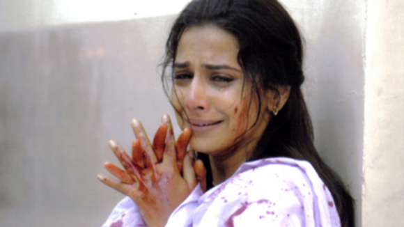 Photo from the movie Halla Bol