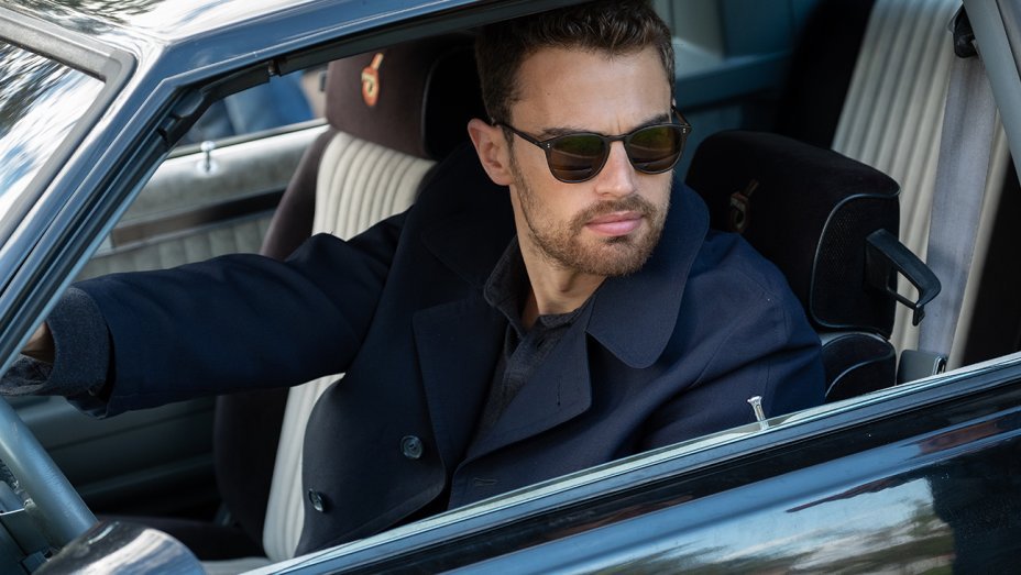 Photo from the movie Lying and Stealing