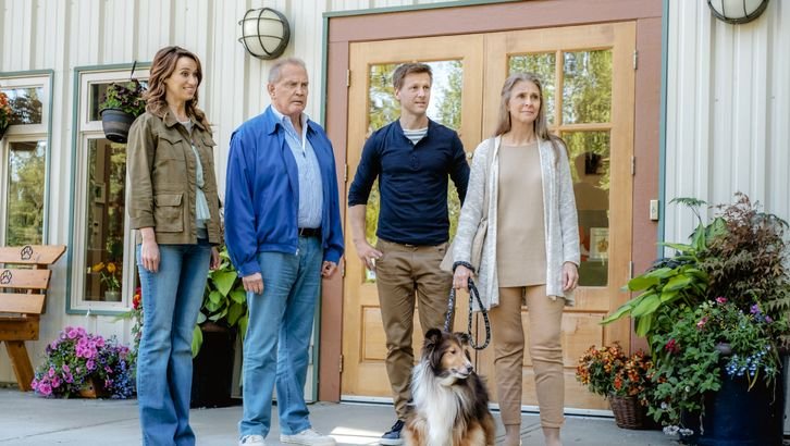 Photo from the movie Eat, Play, Love