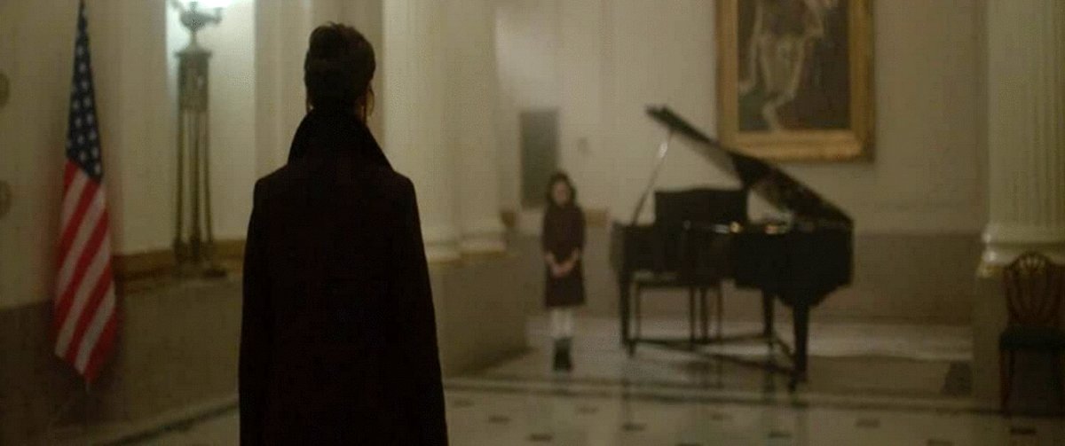 Photo from the movie Esther