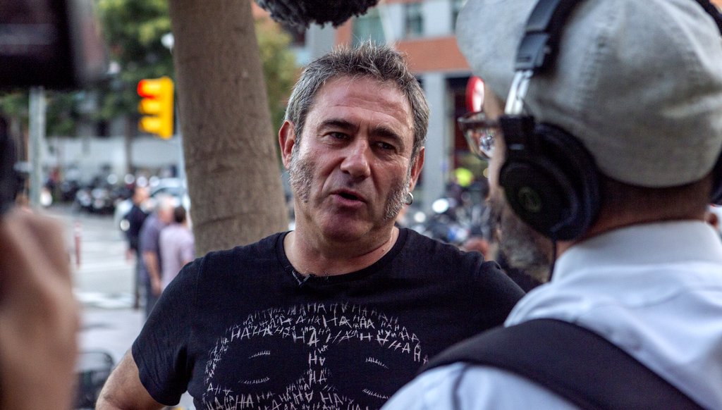 Photo from the movie And with a Smile, the Revolution!