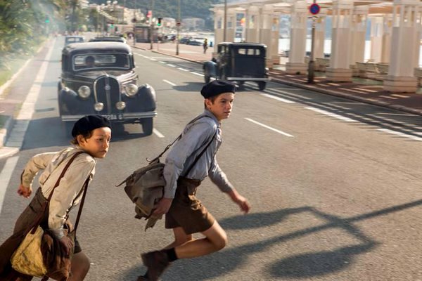 Photo from the movie A Bag of Marbles