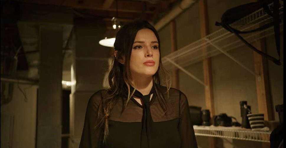 Photo from the movie Masquerade